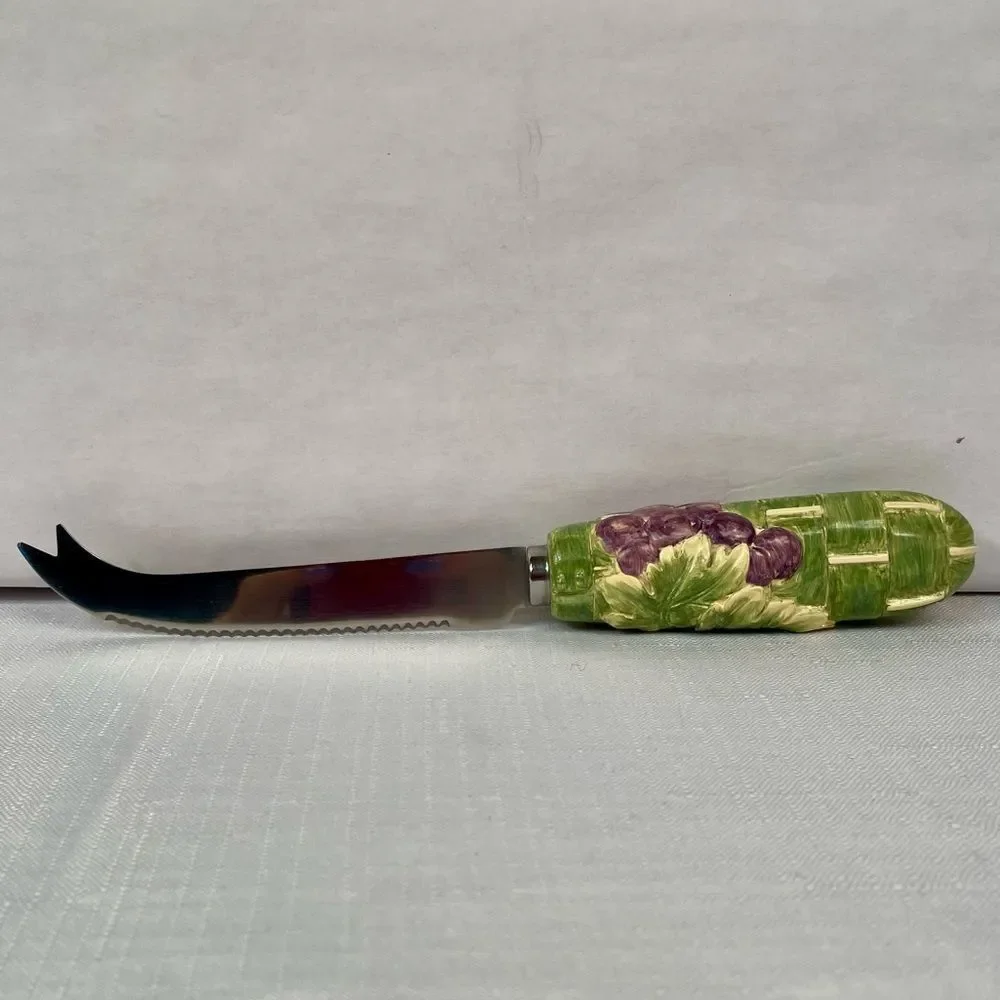Portfolio by Pfaltzgraff Jamberry Cheese Tray with Sculpted Slicer